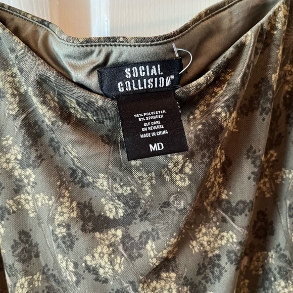 Social Collison Floral & Skeleton AOP Mesh Midi skirt - Green 💀💚 - Picture 2 of 13